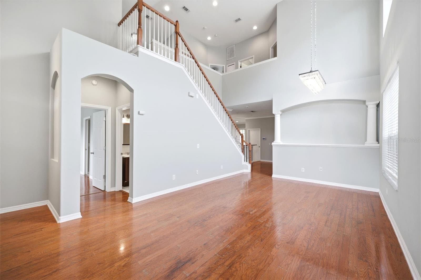 5016 BRIDGEWAY LANE — photo 11 of 39