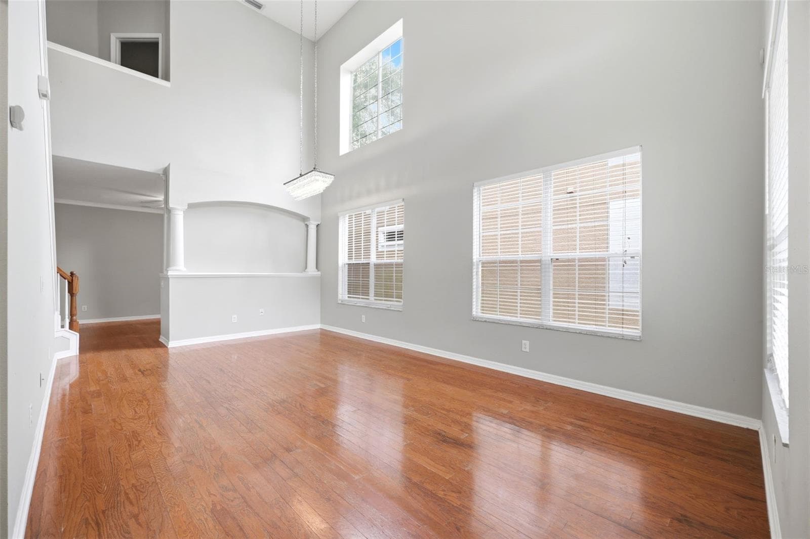 5016 BRIDGEWAY LANE — photo 6 of 39