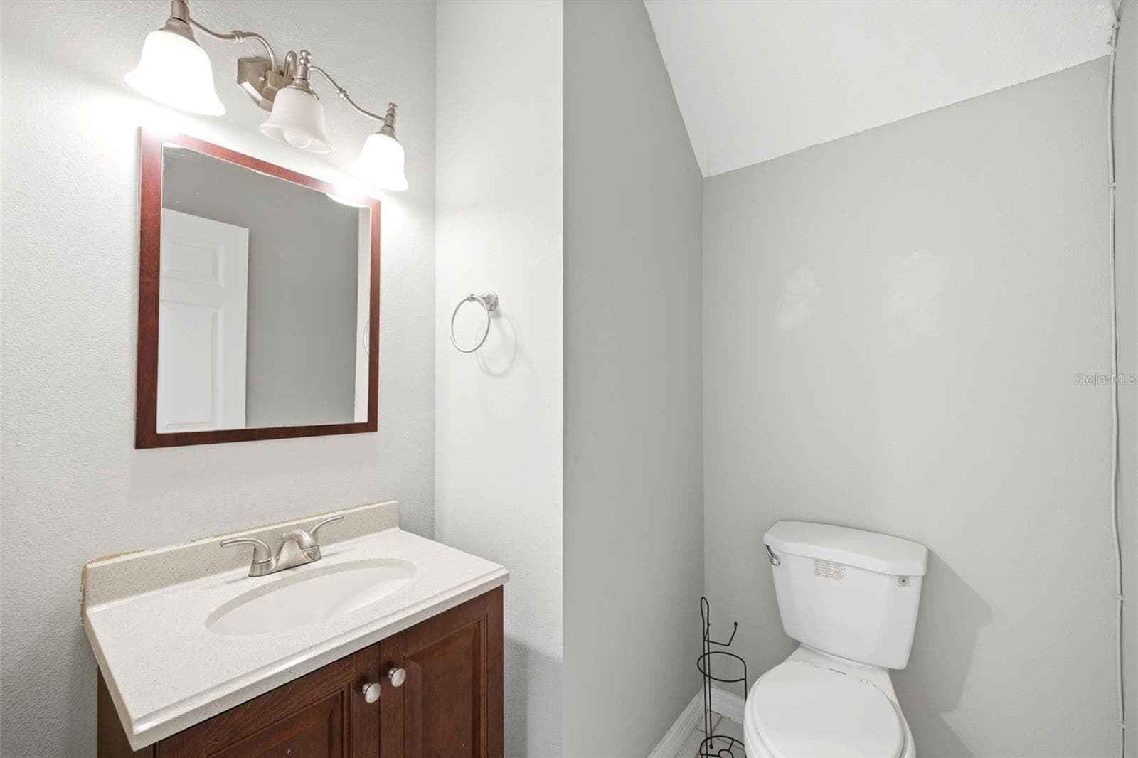 5016 BRIDGEWAY LANE — photo 36 of 39