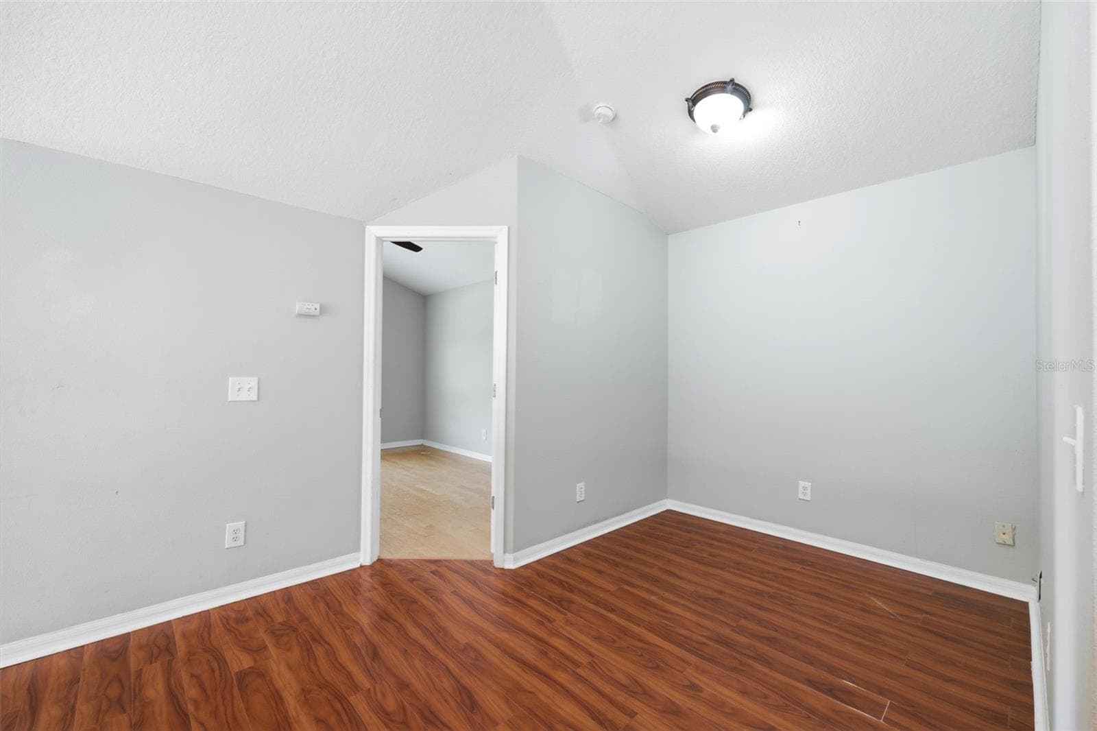 5016 BRIDGEWAY LANE — photo 27 of 39