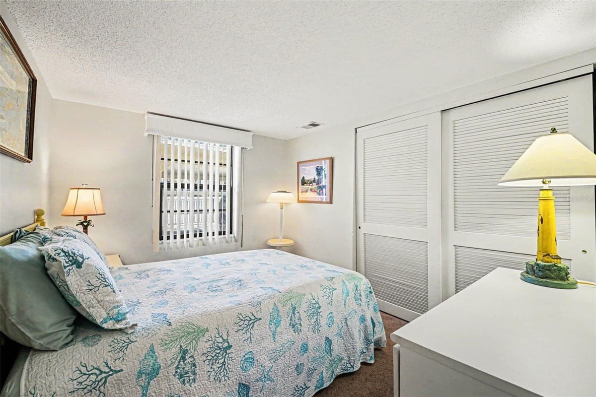 5200 OCEAN BEACH BOULEVARD — photo 19 of 32