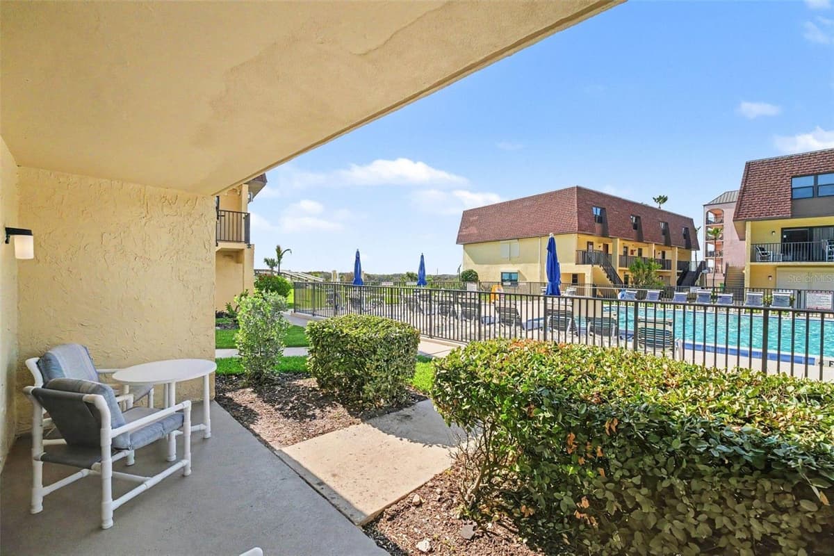 5200 OCEAN BEACH BOULEVARD — photo 7 of 32
