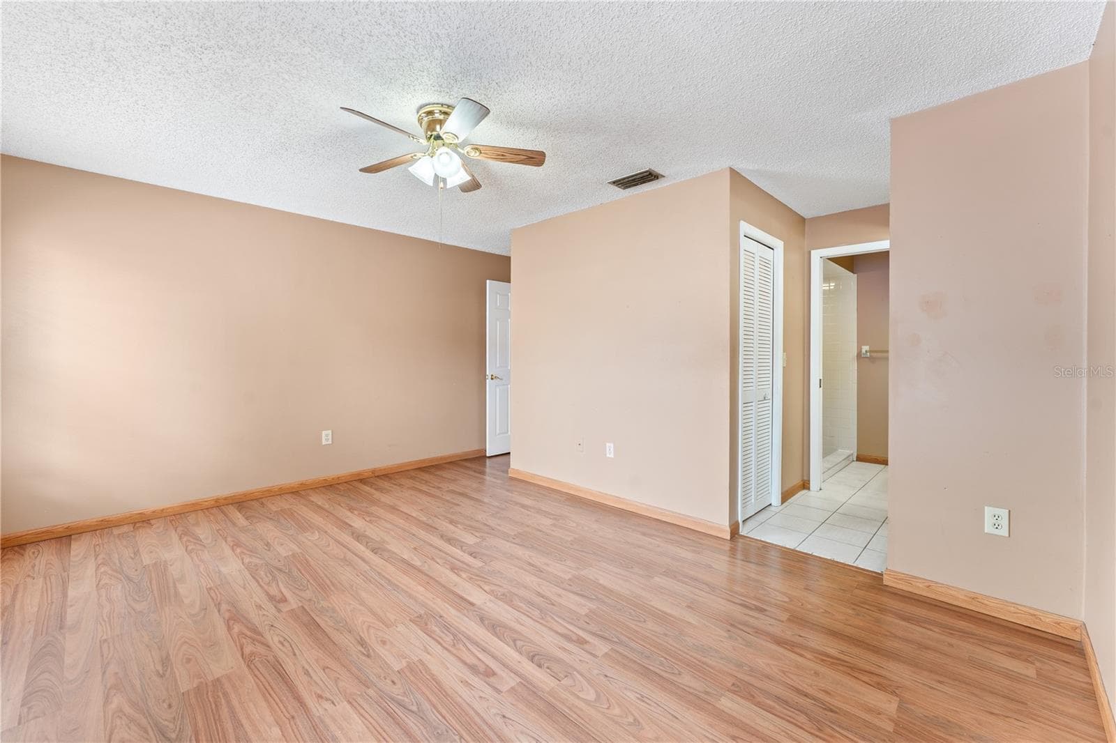 2024 SHEFFIELD COURT — photo 23 of 34