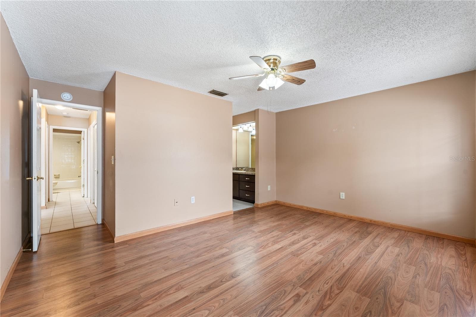 2024 SHEFFIELD COURT — photo 22 of 34