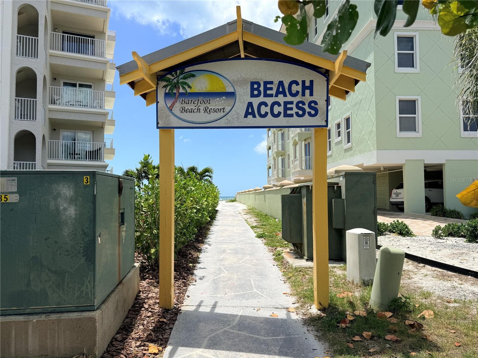 19417 GULF BOULEVARD — photo 37 of 45