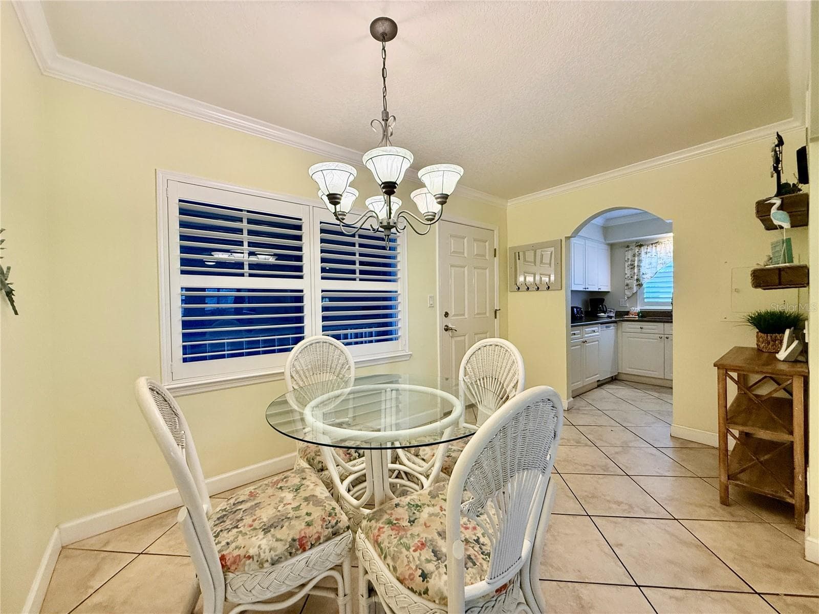 19417 GULF BOULEVARD — photo 8 of 45