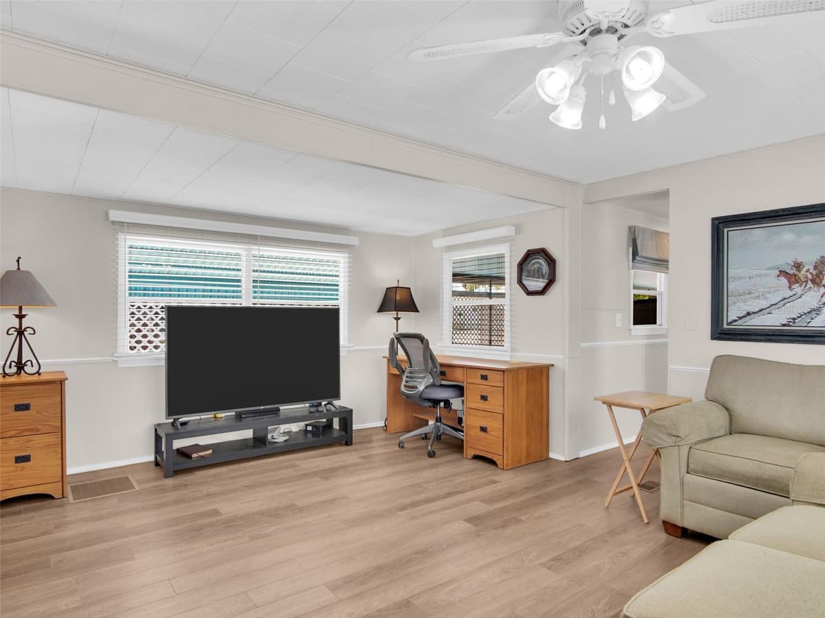 800 CHESAPEAKE DRIVE — photo 4 of 49