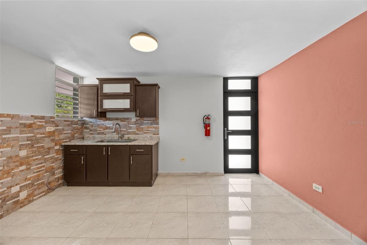 CASA SUAVE CALLE 4 — photo 8 of 18