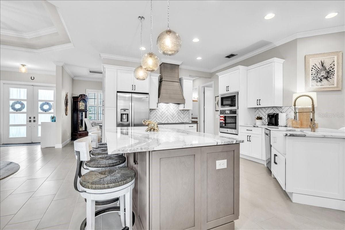 6050 TIDEWATER ISLAND CIRCLE — photo 11 of 56