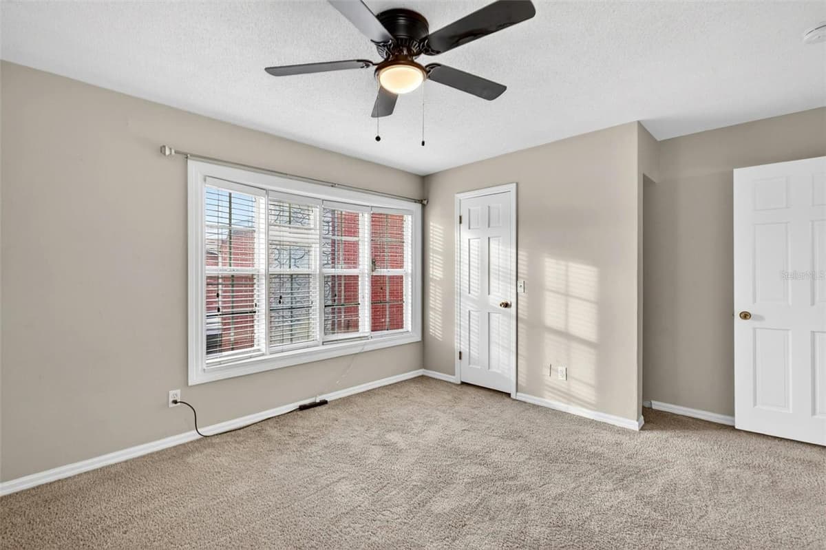 2250 PALMETTO AVENUE — photo 21 of 65