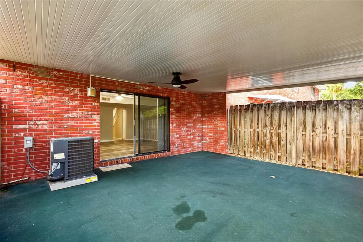 2250 PALMETTO AVENUE — photo 15 of 65