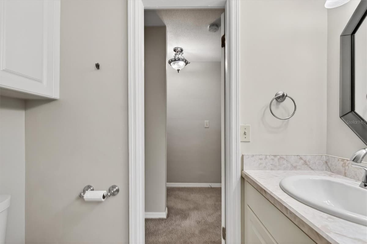 2250 PALMETTO AVENUE — photo 27 of 65
