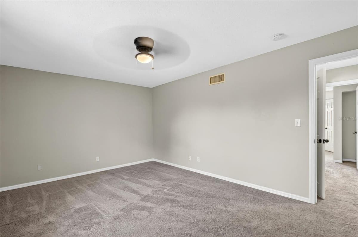 2250 PALMETTO AVENUE — photo 29 of 65