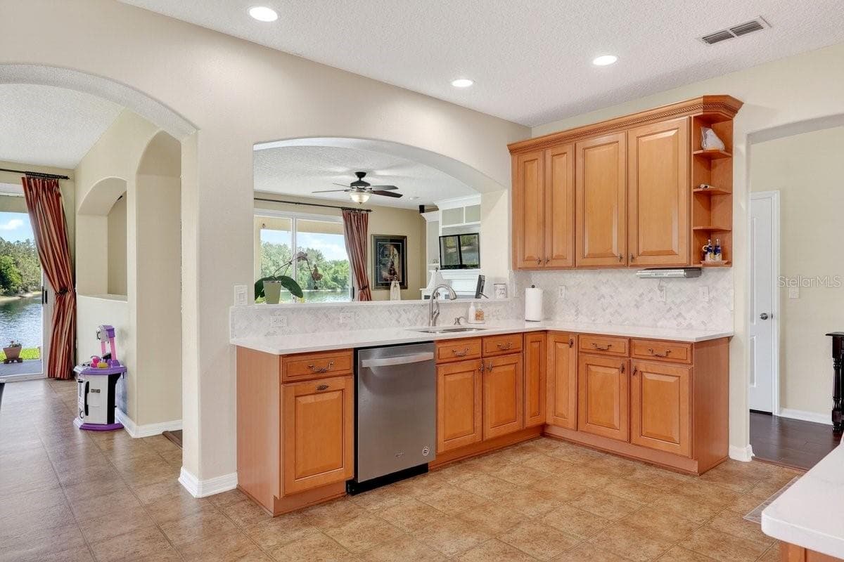 3016 TOWER OAKS DRIVE — photo 14 of 59