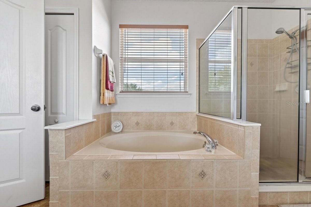 3016 TOWER OAKS DRIVE — photo 32 of 59