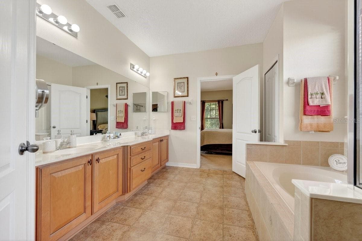 3016 TOWER OAKS DRIVE — photo 31 of 59