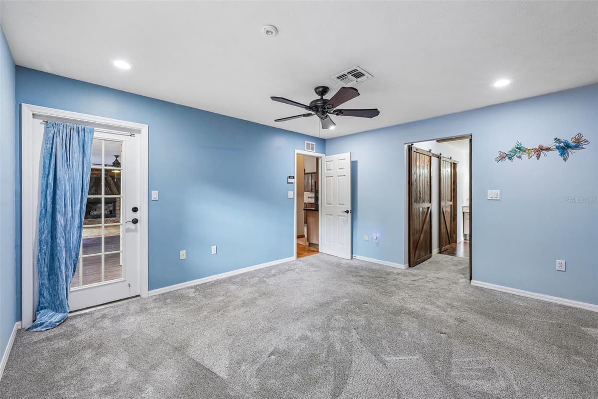 204 JEFFERSON DRIVE — photo 31 of 42