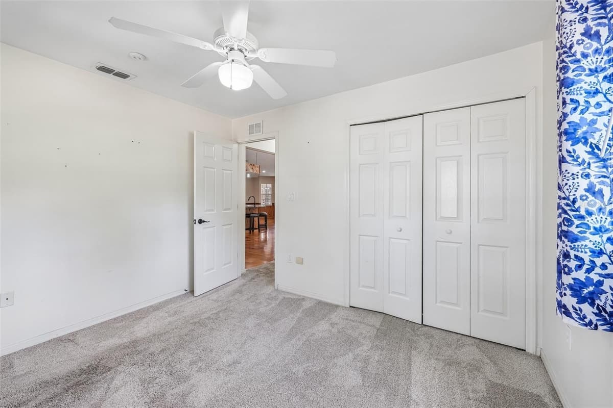 204 JEFFERSON DRIVE — photo 22 of 42