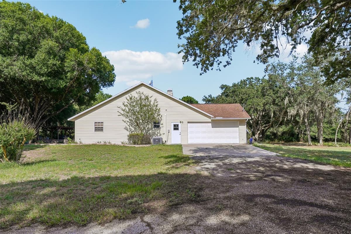 204 JEFFERSON DRIVE — photo 36 of 42