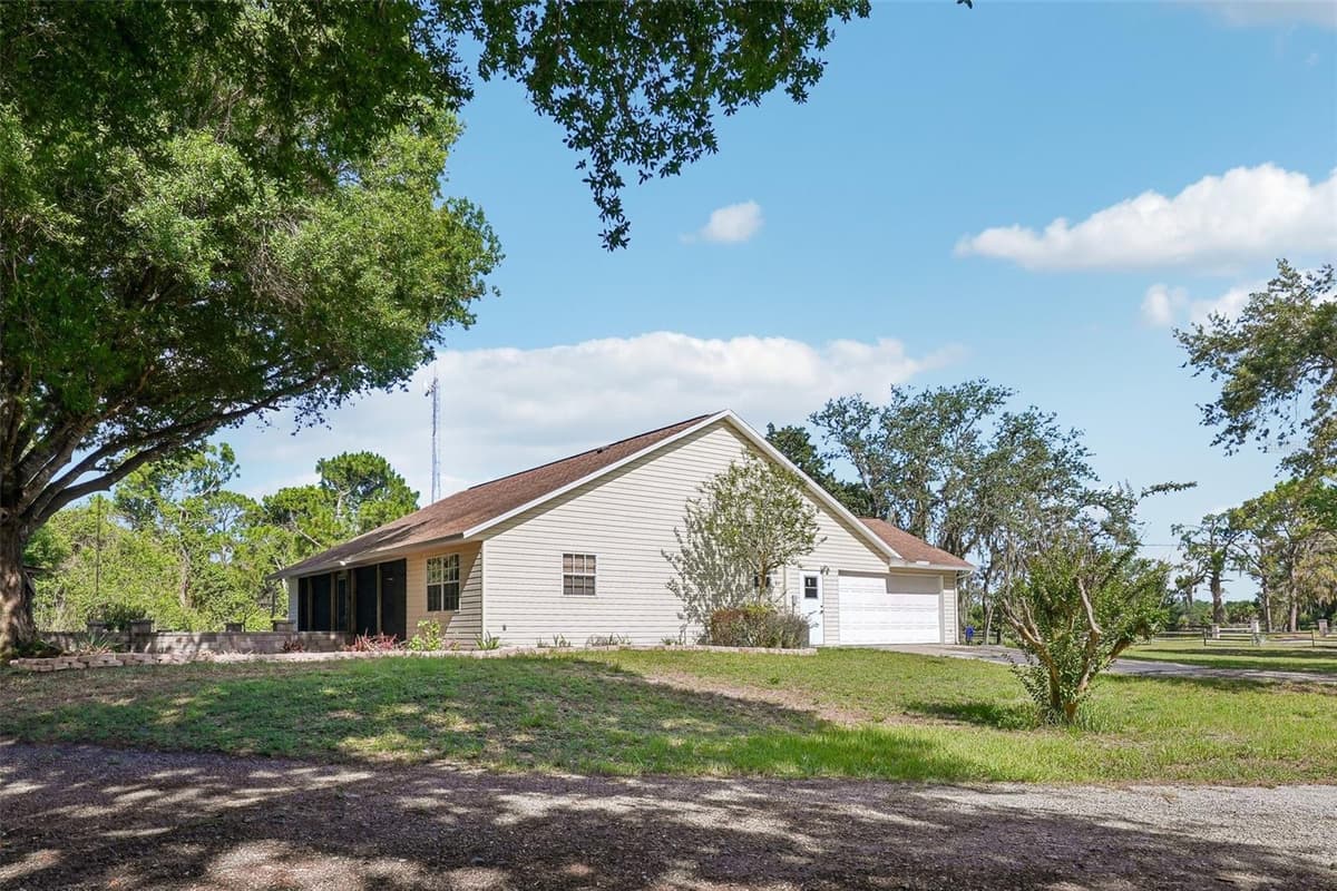 204 JEFFERSON DRIVE — photo 37 of 42