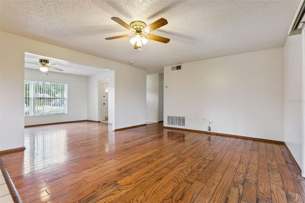 4101 PLAYA COURT — photo 4 of 32