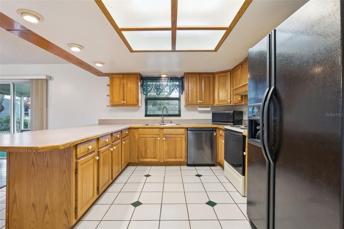 4101 PLAYA COURT — photo 10 of 32