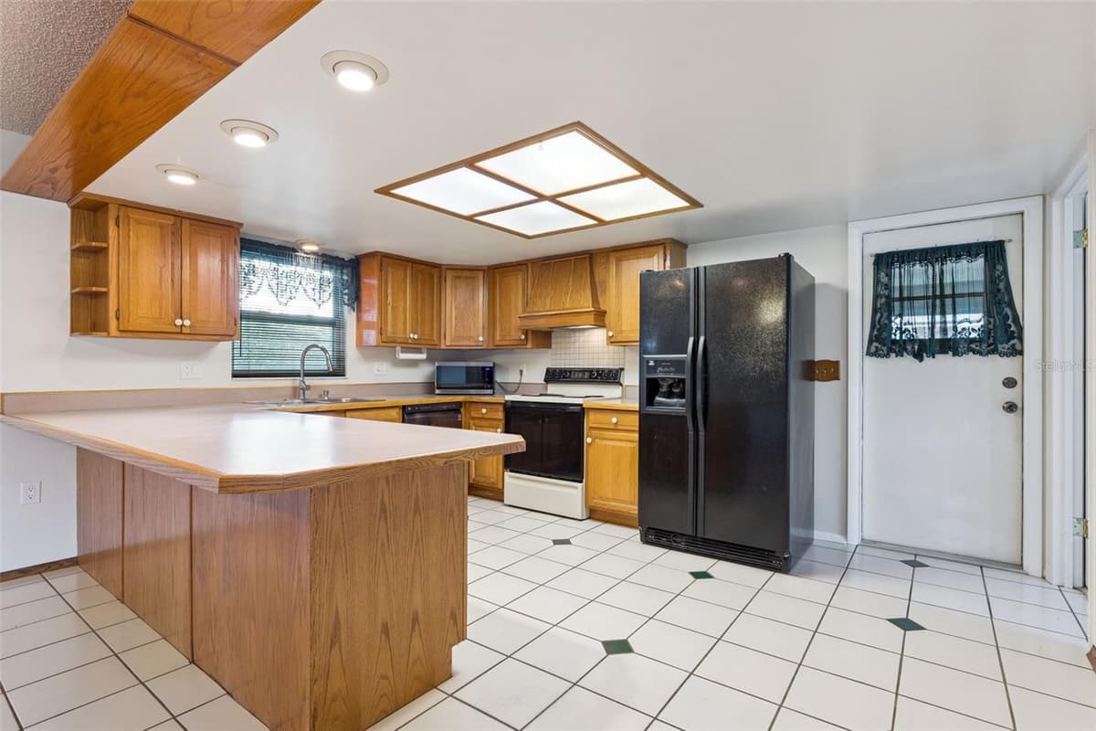 4101 PLAYA COURT — photo 8 of 32