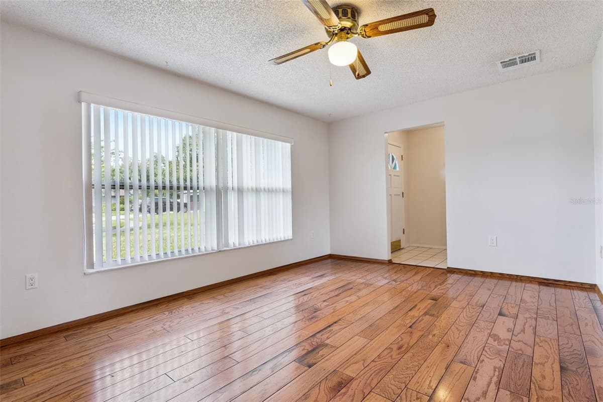4101 PLAYA COURT — photo 3 of 32