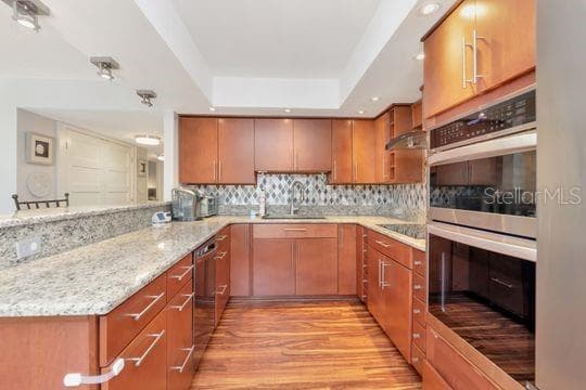 220 BELLEVIEW BOULEVARD — photo 8 of 37