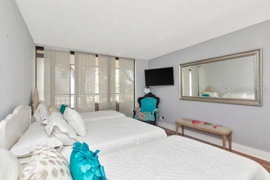 220 BELLEVIEW BOULEVARD — photo 30 of 37