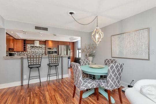 220 BELLEVIEW BOULEVARD — photo 11 of 37