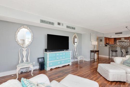 220 BELLEVIEW BOULEVARD — photo 15 of 37