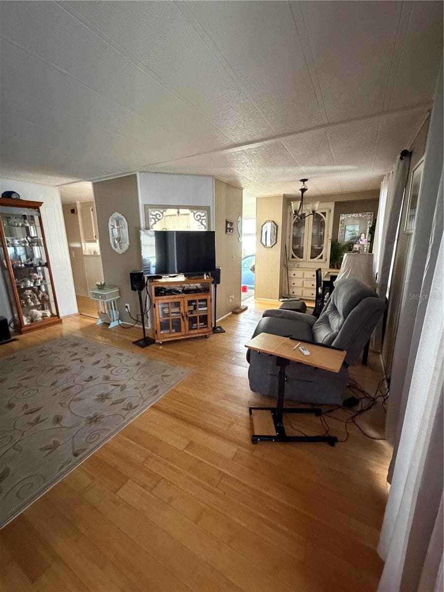520 MARNIE CIRCLE — photo 12 of 32