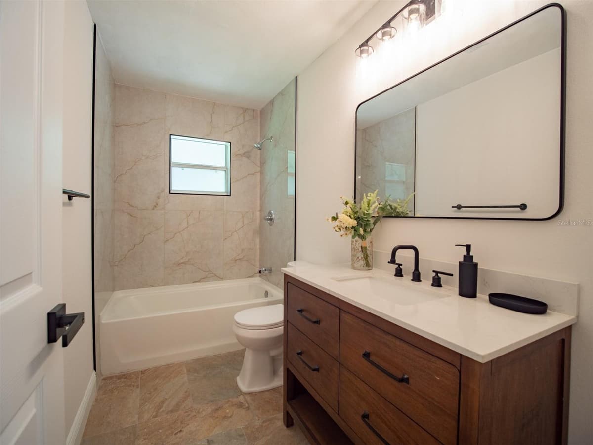 1408 6TH STREET — photo 17 of 24