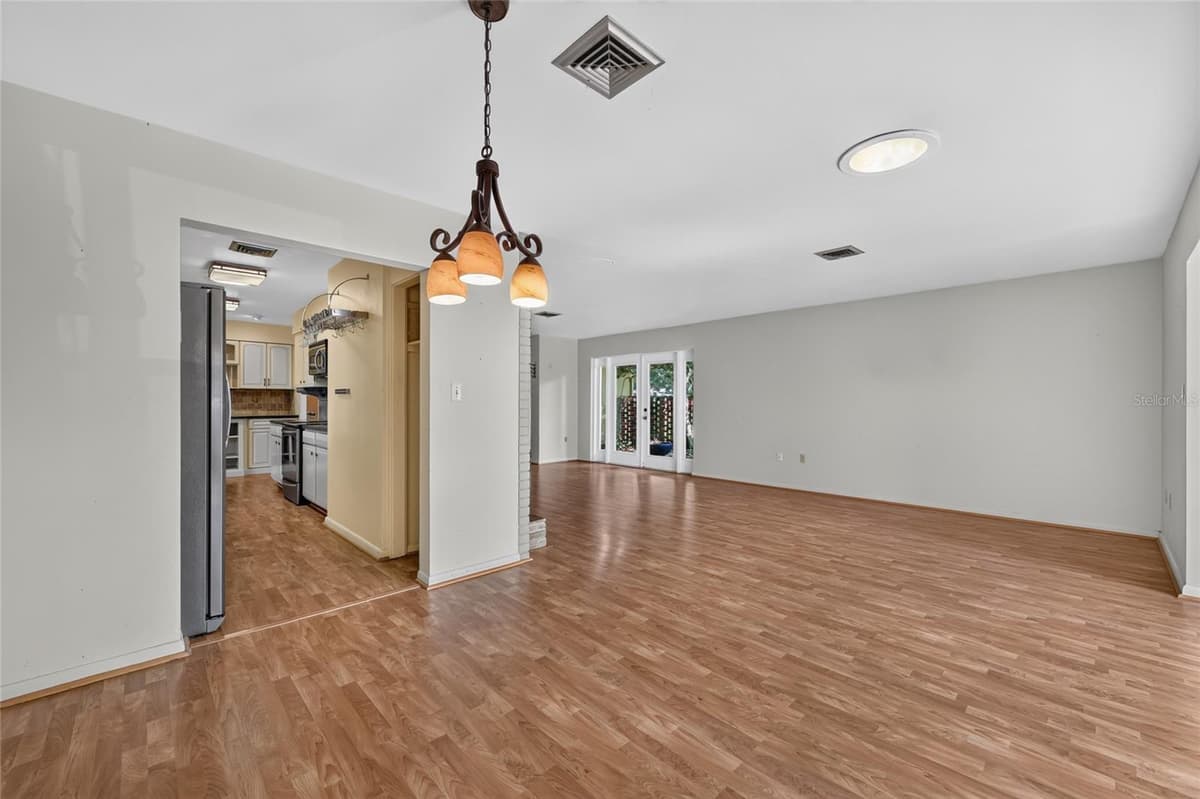5216 SYDNEY ROAD — photo 18 of 68
