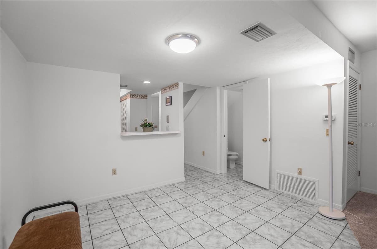 270 GLASSBORO COURT — photo 14 of 46