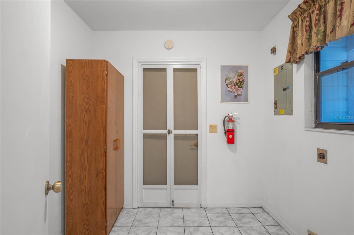 270 GLASSBORO COURT — photo 12 of 46