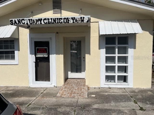 15 VERONA AVENUE — photo 1 of 9