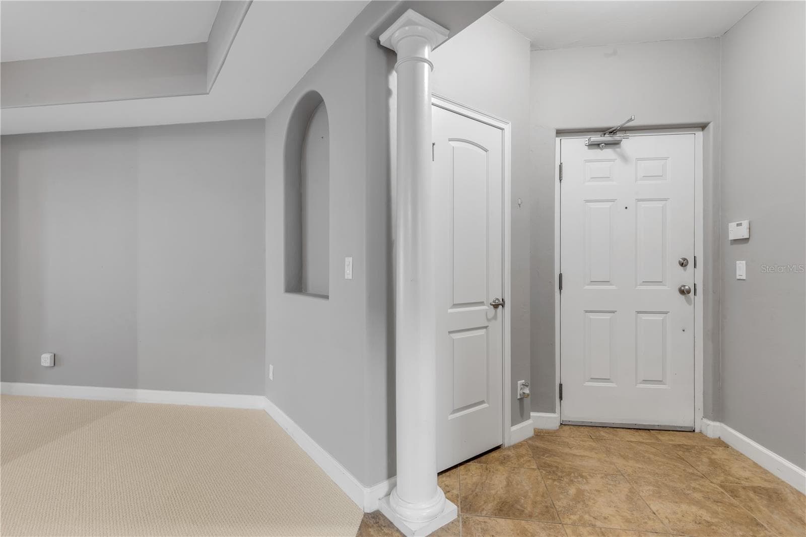 424 LUNA BELLA LANE — photo 10 of 61