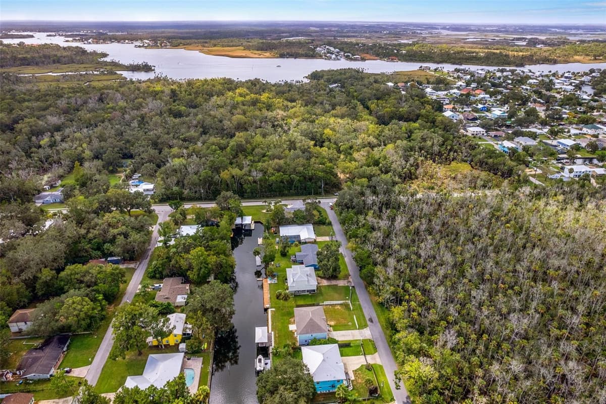 3625 SUWANNEE POINT — photo 12 of 67