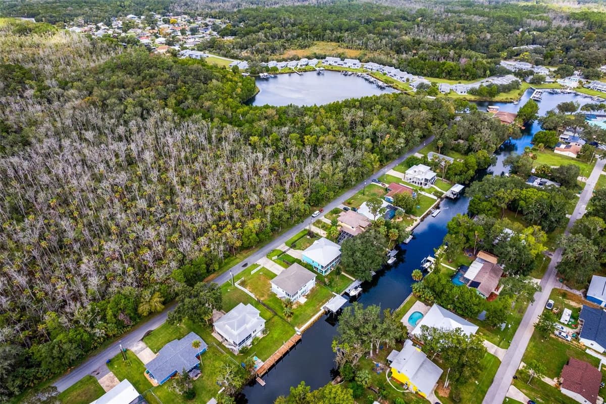 3625 SUWANNEE POINT — photo 8 of 67