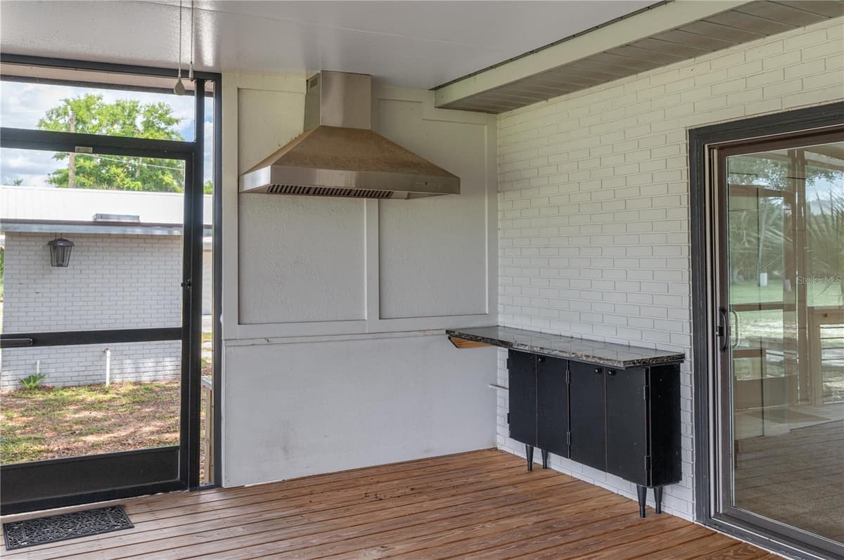1325 THORNBURG ROAD — photo 45 of 67