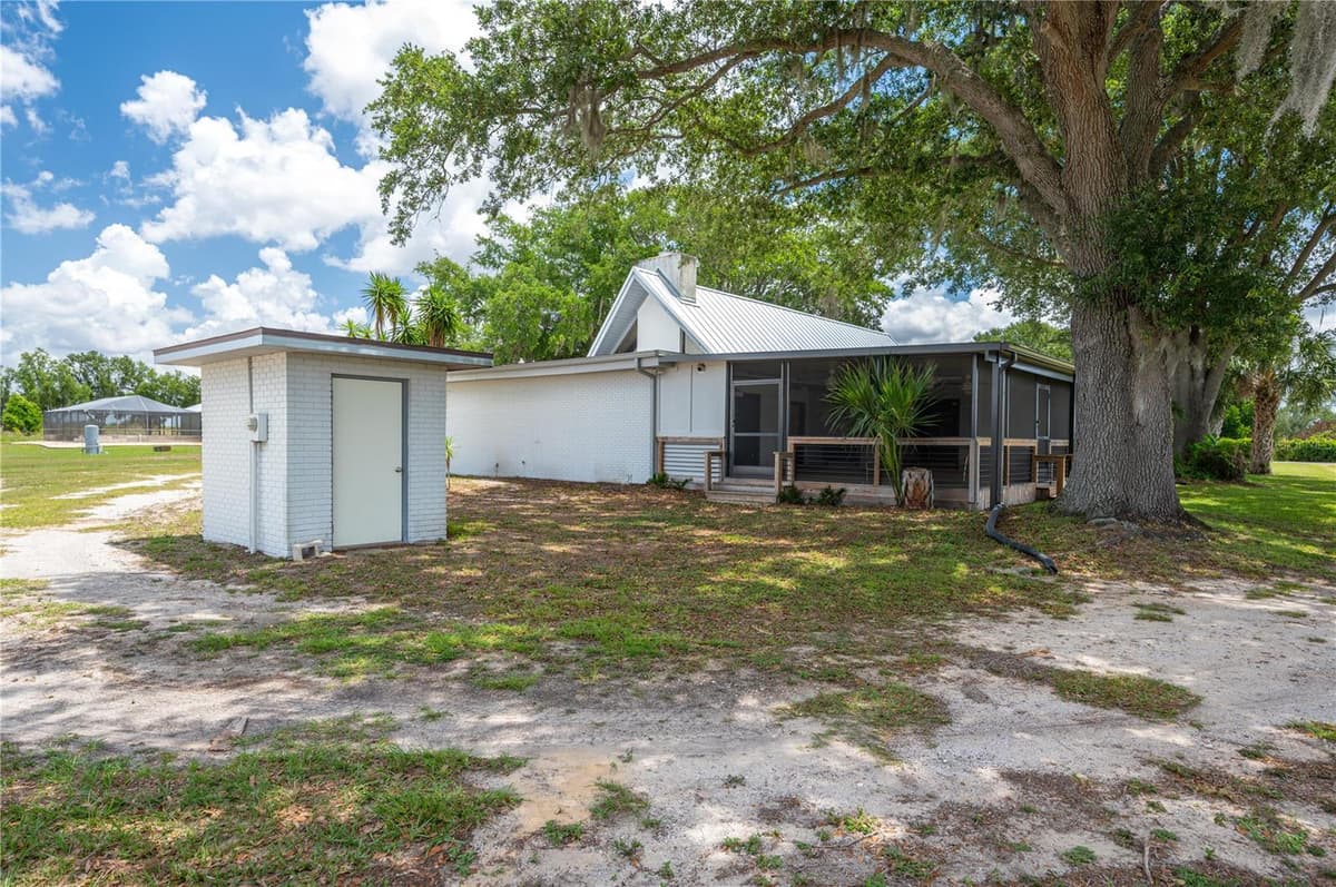 1325 THORNBURG ROAD — photo 47 of 67