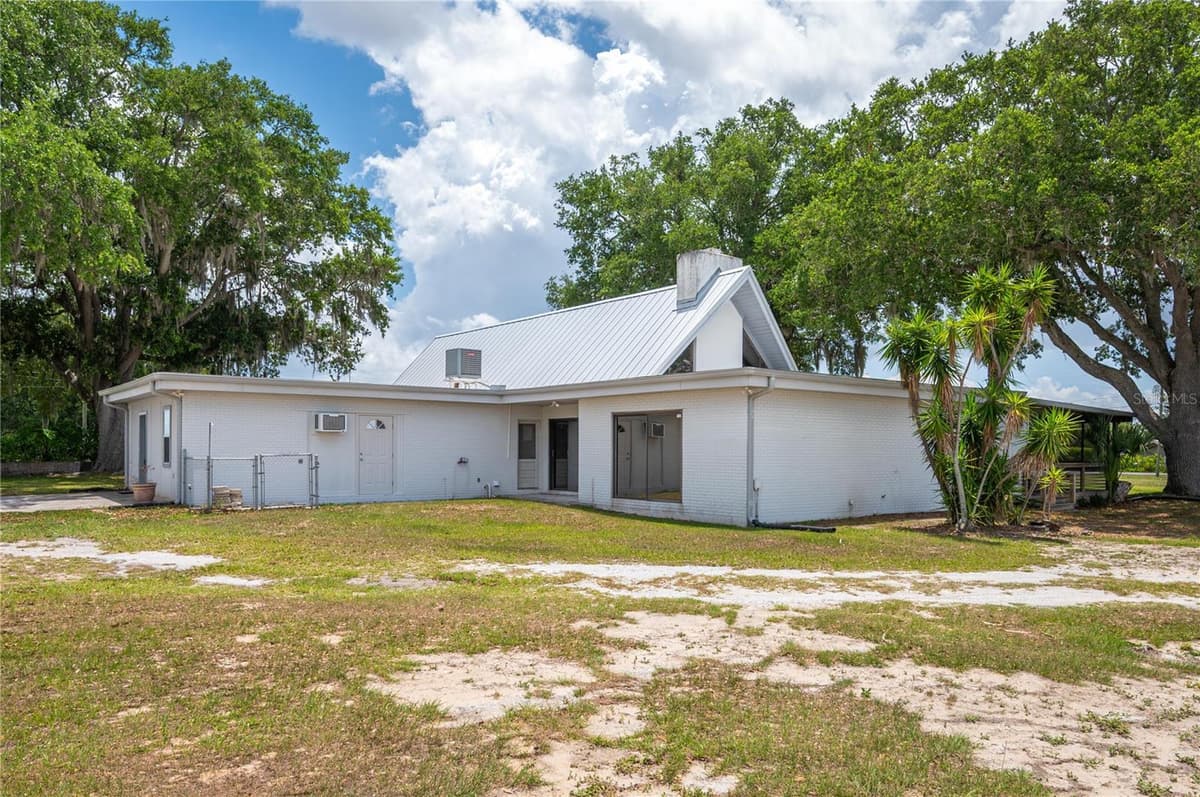 1325 THORNBURG ROAD — photo 46 of 67