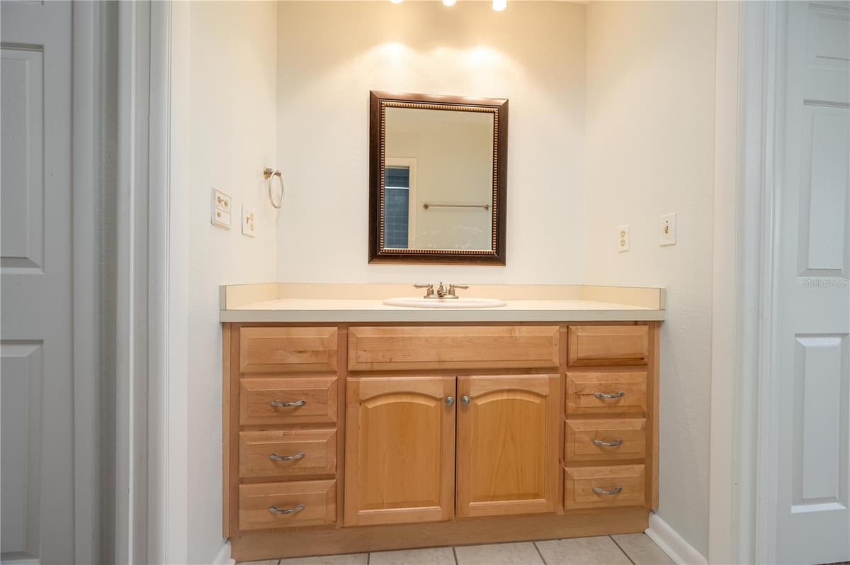 1325 THORNBURG ROAD — photo 31 of 67