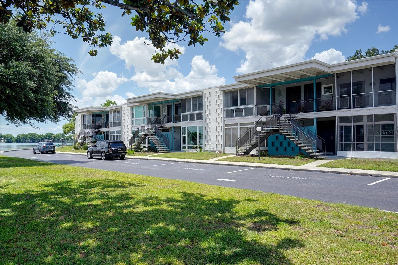 151 ORLANDO AVENUE — photo 5 of 31