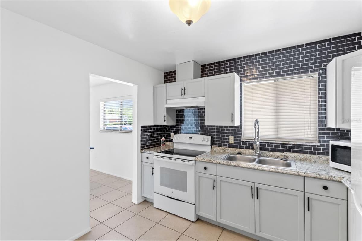343 SAN MIGUEL STREET — photo 8 of 24