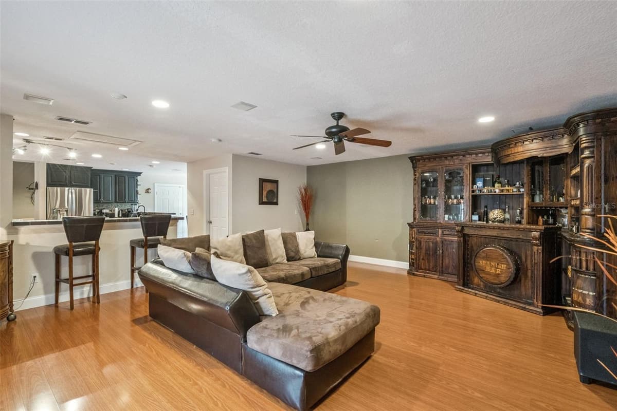 5825 LAKE LIZZIE DRIVE — photo 9 of 72