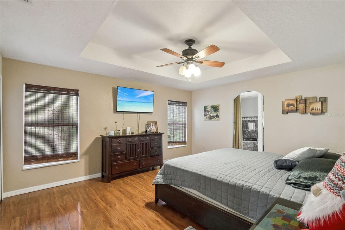 5825 LAKE LIZZIE DRIVE — photo 23 of 72