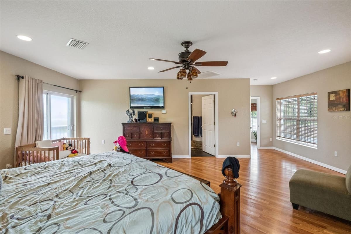 5825 LAKE LIZZIE DRIVE — photo 24 of 72